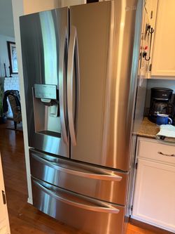 LG ThinQ refrigerator. Smart diagnosis