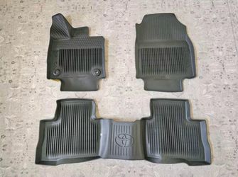 2021-2024 Toyota Venza All-whether floor mat (OEM)
