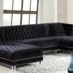 [EXCLUSIVE] Moda Velvet Black Double Chaise Sectional

