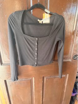 Black shirt long sleeve