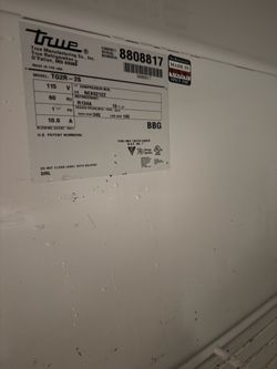 True two door refrigerator