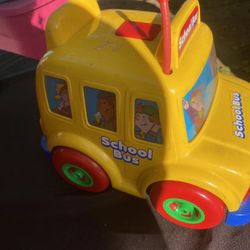 Radio Shack School Bus Remote Control Bus 