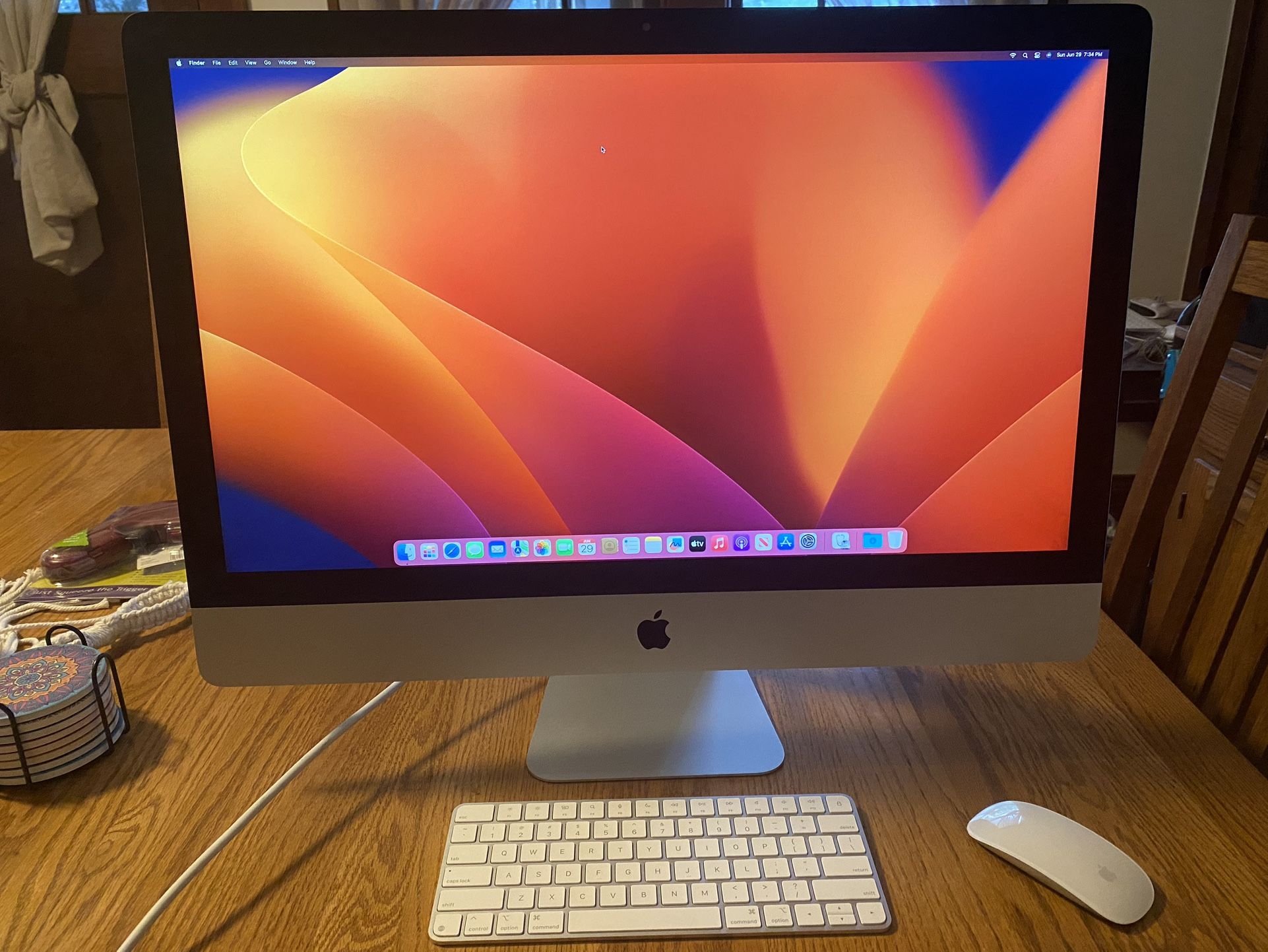 27” iMac 4.2GHz Quad Core Intel i7, Radeon Pro 580 8 GB, 2TB SSD