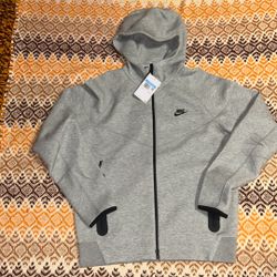 Nike Tech Fleece Windrunner Size Medium New 