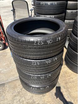 225/40r19 Four Bridgestone Tires In Great Shape
