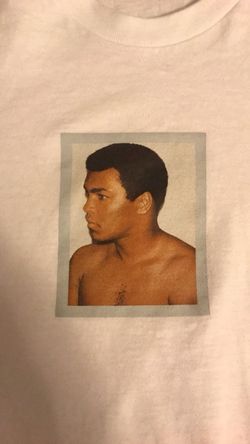 Muhammad Ali supreme tee medium
