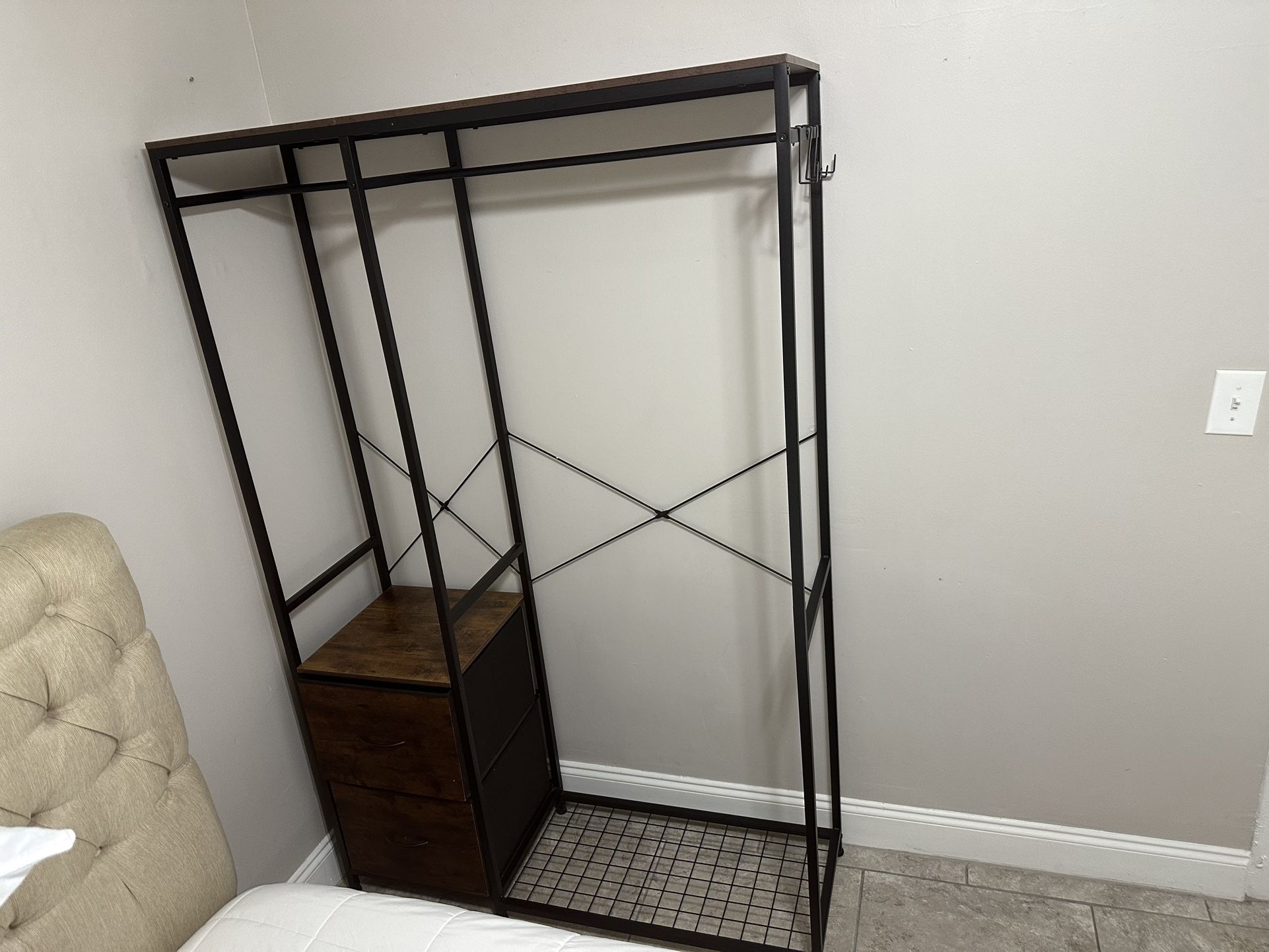 Clothes rack