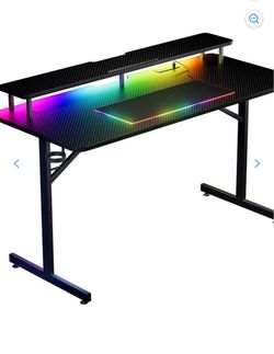 Gaming table