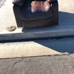 Leather Type Recliner 