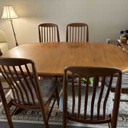 Pending Pickup-Free Dining Table, 6 Chairs & Coffee Table