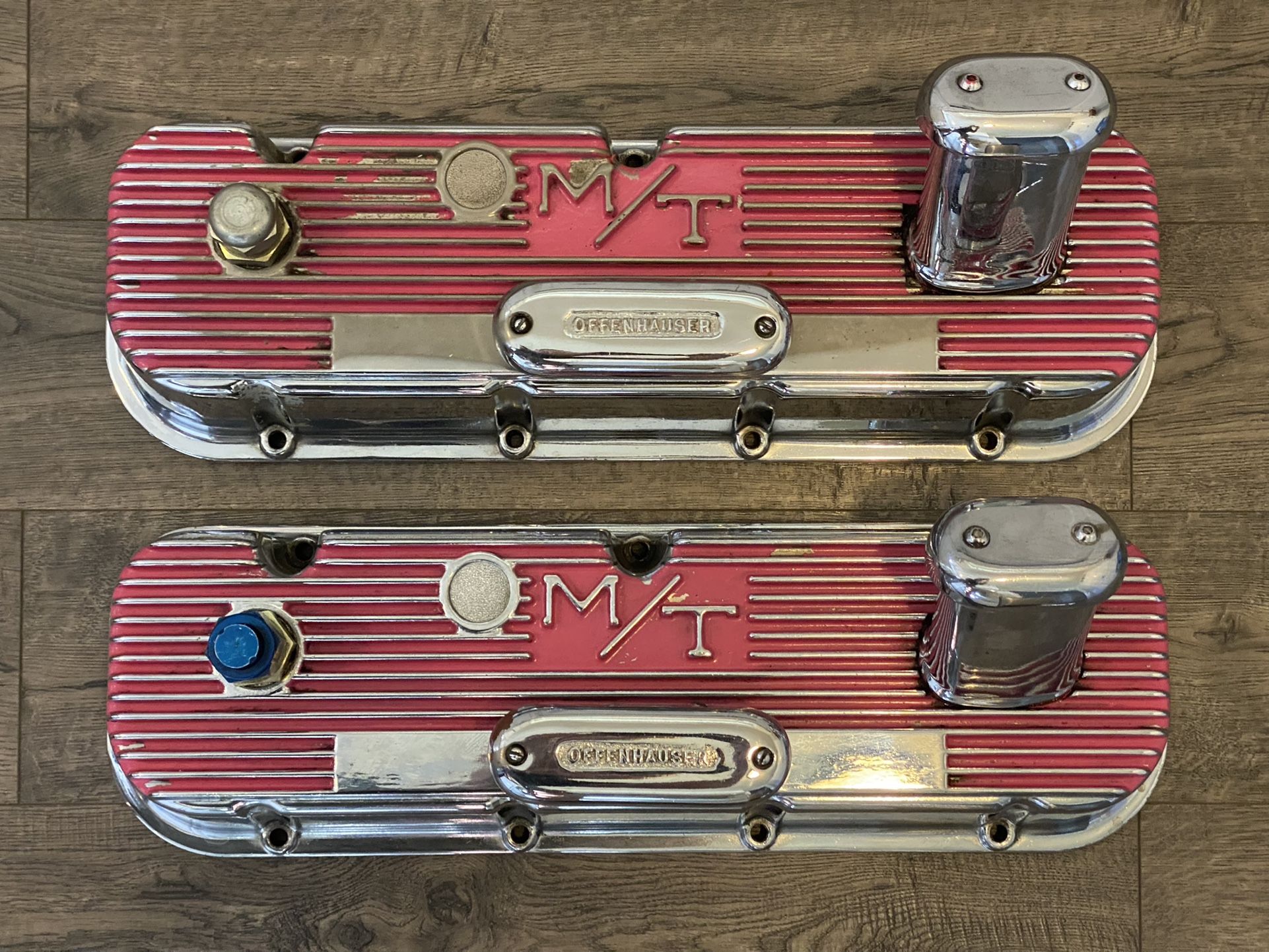Mickey Thompson BBC Valve Covers With Offenhauser Breathers