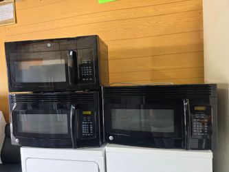 G/E microwave for sale works good ✅️
