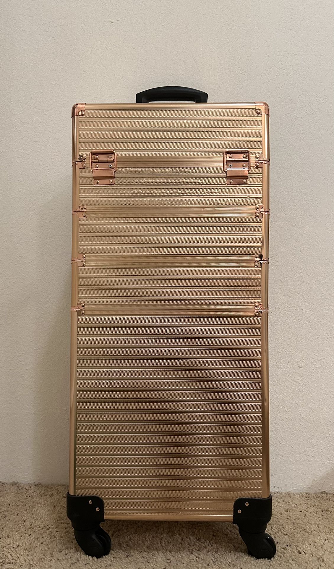 Make Up/Hair/Cosmetology Case