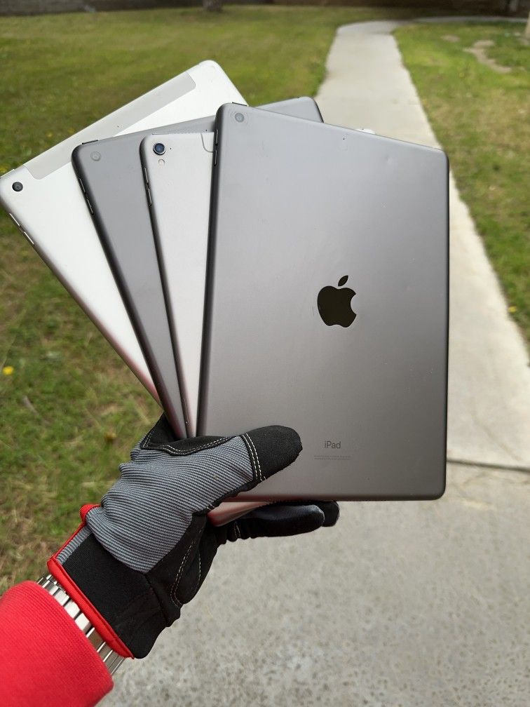 iPads 5 / 6 / 8 / Pro