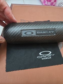 Oakley Sunglasses case $15