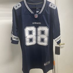 Dallas Cowboys Cee Dee Lamb stitched size Large XL 2xl