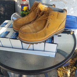 Mens Lugz Boots Size 9.5.