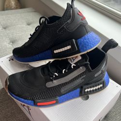 Adidas Mens  Size 6 1/2 