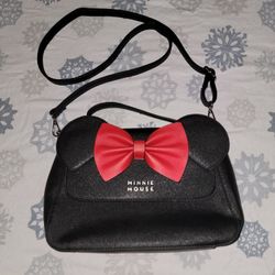 Loungefly Minnie Purse, NWOT
