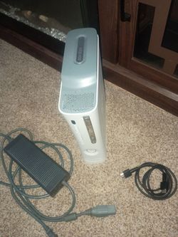 Microsoft Xbox 360 Console 60GB with Cables