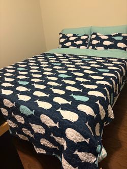 Queen size bed