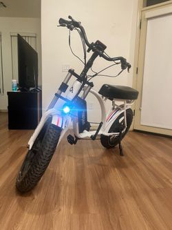 Cruiser scooter