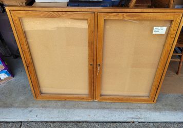 2 Door Locking Wall Mount Oak Display 48"x36"