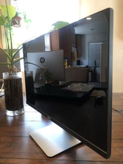 Dell S2415h Monitor (Ignore Hp Mac Desktop Computer)