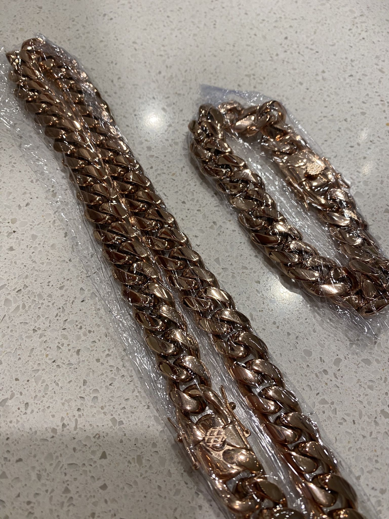 New 18k Rose Gold Cuban Link Chain and Bracelet Set 