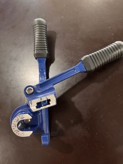 Triple Head 180 degree Tubing Bender 3/16-3/8 in    Fe8)
