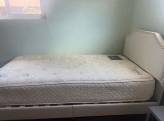 Twin bed