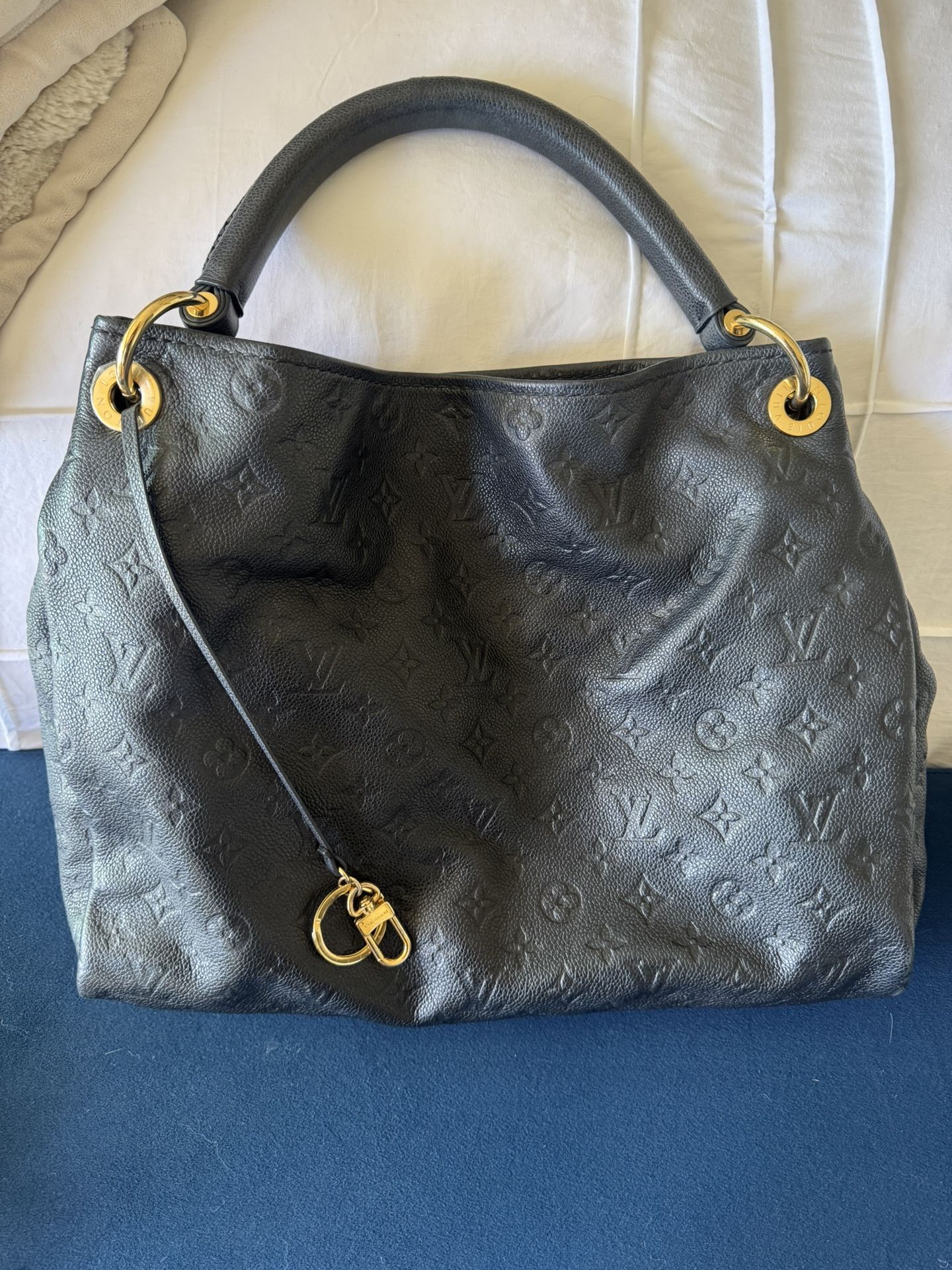 Louis Vuitton Artsy Empreinte MM black