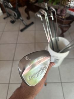 Professional Open 690 60 Degree Lob Wedge