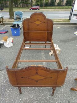 Old school twin bed needs home headboard footboard and rails.