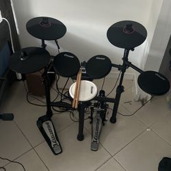 Carlsbro electric drum set