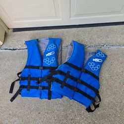 X2O Adult Universal Model 200 Adult Life Vest Chest Size 32-52 in.