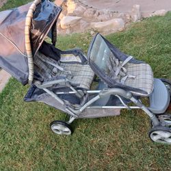 Double Stroller Can Deliver For 5$ 