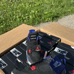 Jordan 4 Rare Size 6Y-6.5Y-7Y