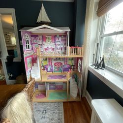 Free Doll House