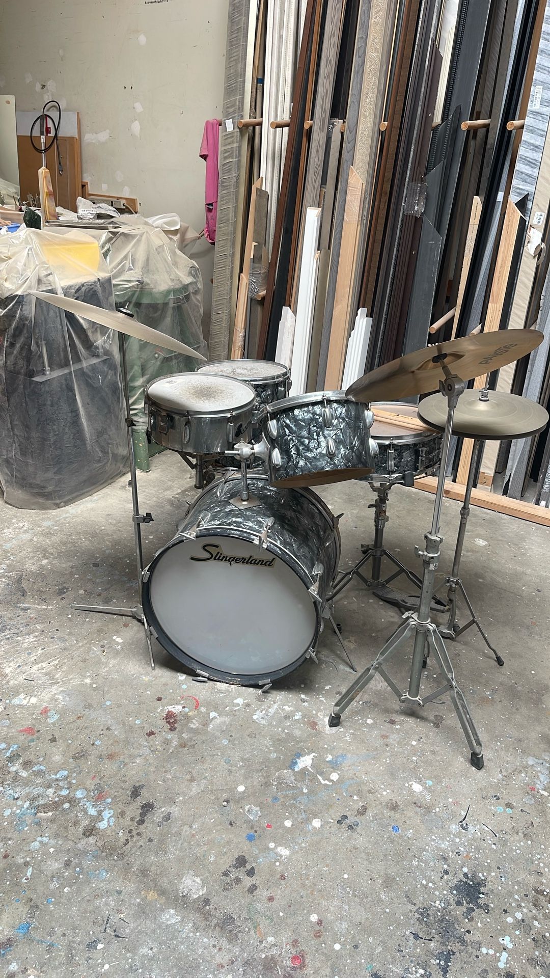 Vintage Jazz Drum Kit
