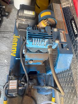 Air compresor