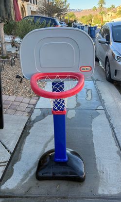 Little Tike Adjustable Basketball Hoop