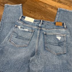 New American Eagle Mom Jean