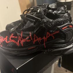 Balenciaga Runner Size 45