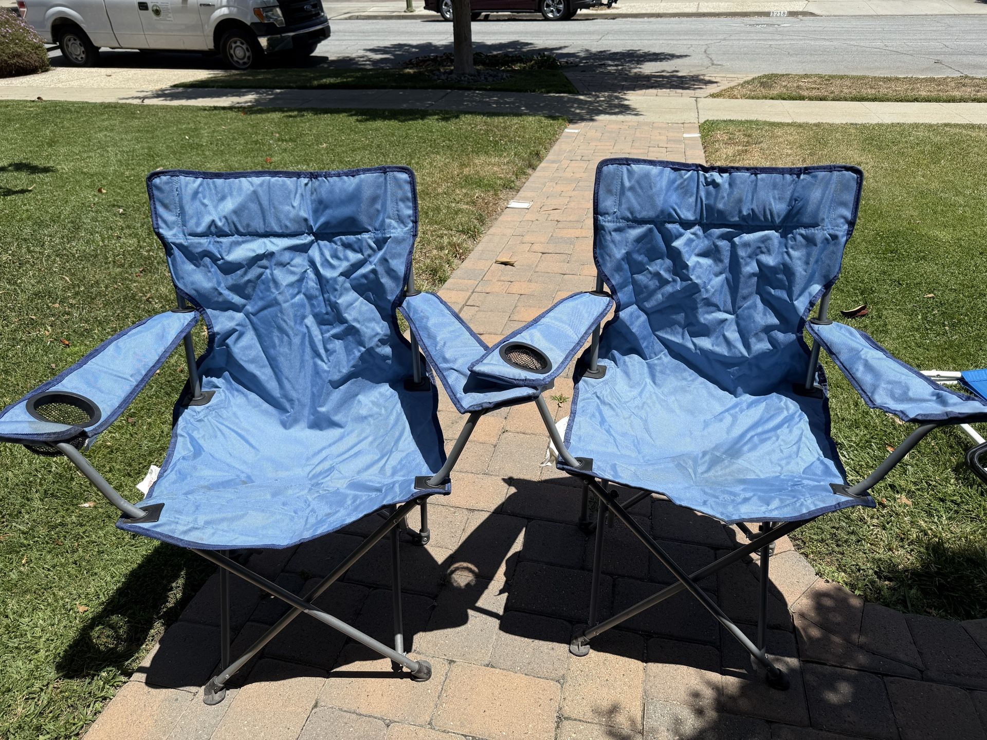 2 Camping Chairs