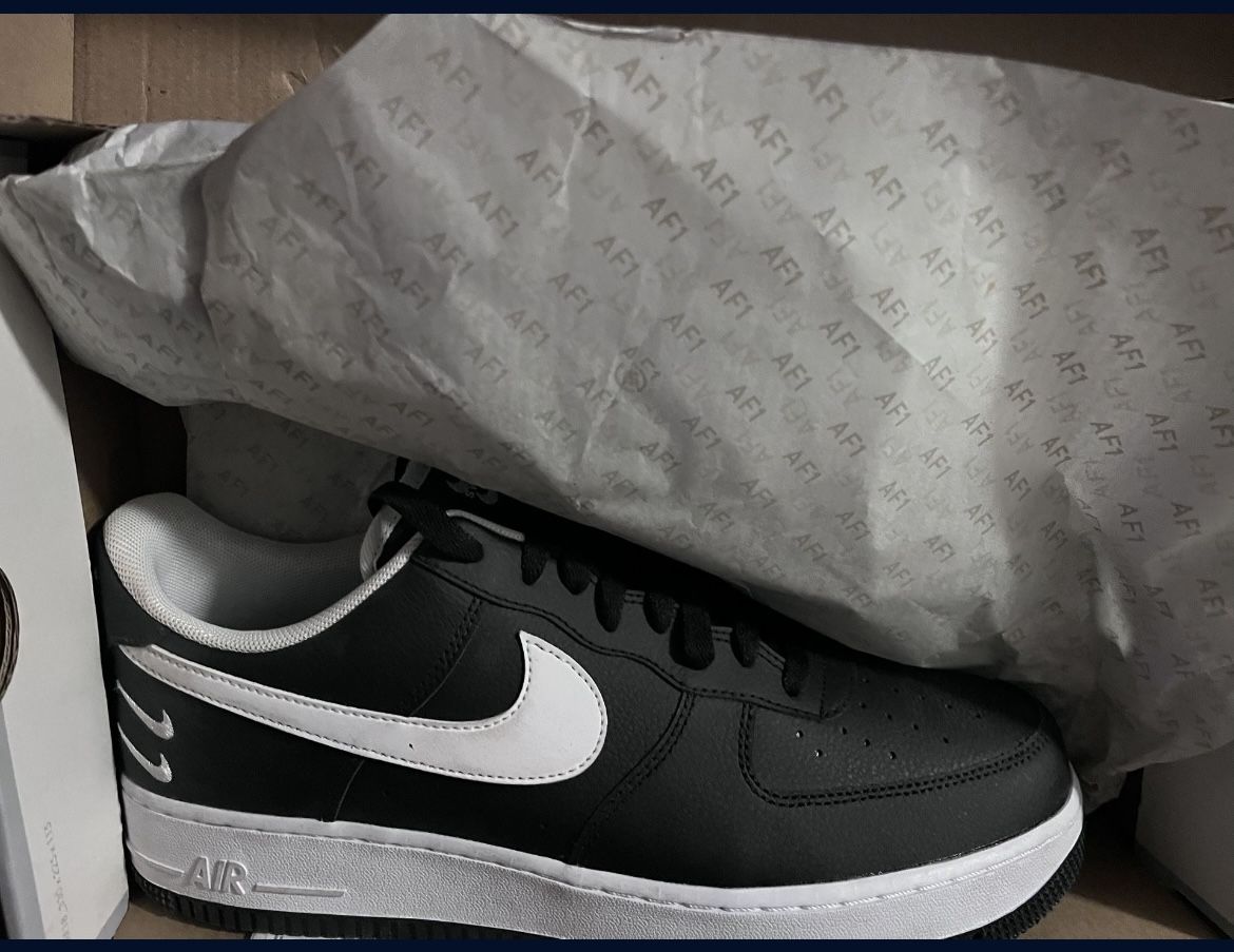 New Men's Nike Air Force Ones Shoes Size 11