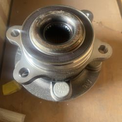 Hub & Bearing Assembly - 2015-2024 Ford (K2GZ-1104-A)