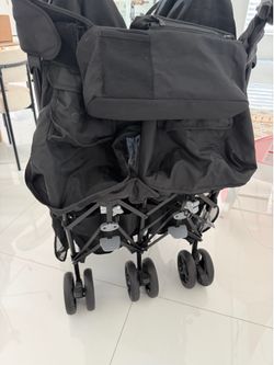 Summer Infant 3Dlite Folding  Double Stroller