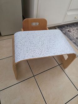 Tottler Desk & Chair