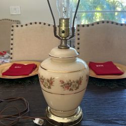 Beautiful Antique Working lamp